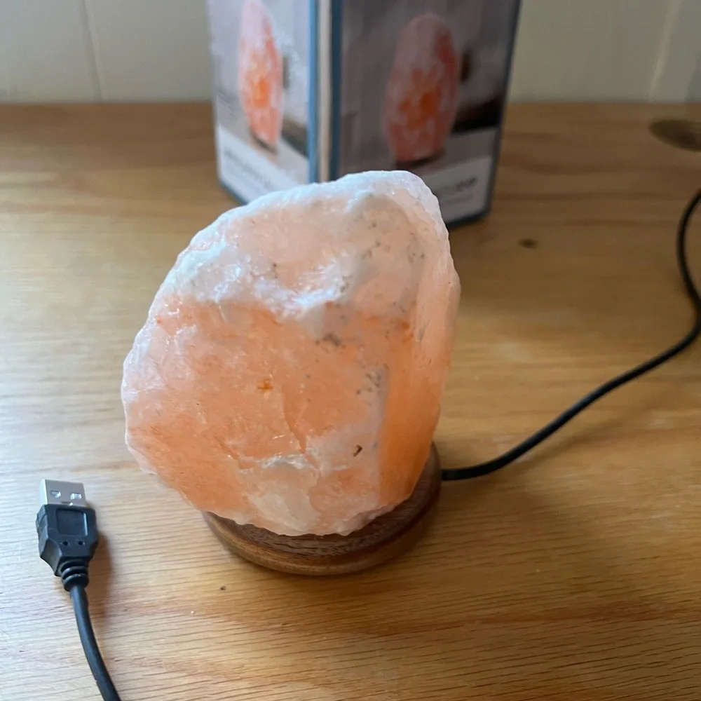 NIB New Room 2 Room Natural Himalayan Salt Lamp Natural Wood Base - USB Powered